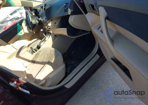 2011 Toyota Highlander z USA, uszkodzony, nr VIN 5TDZA3EH3BS015354